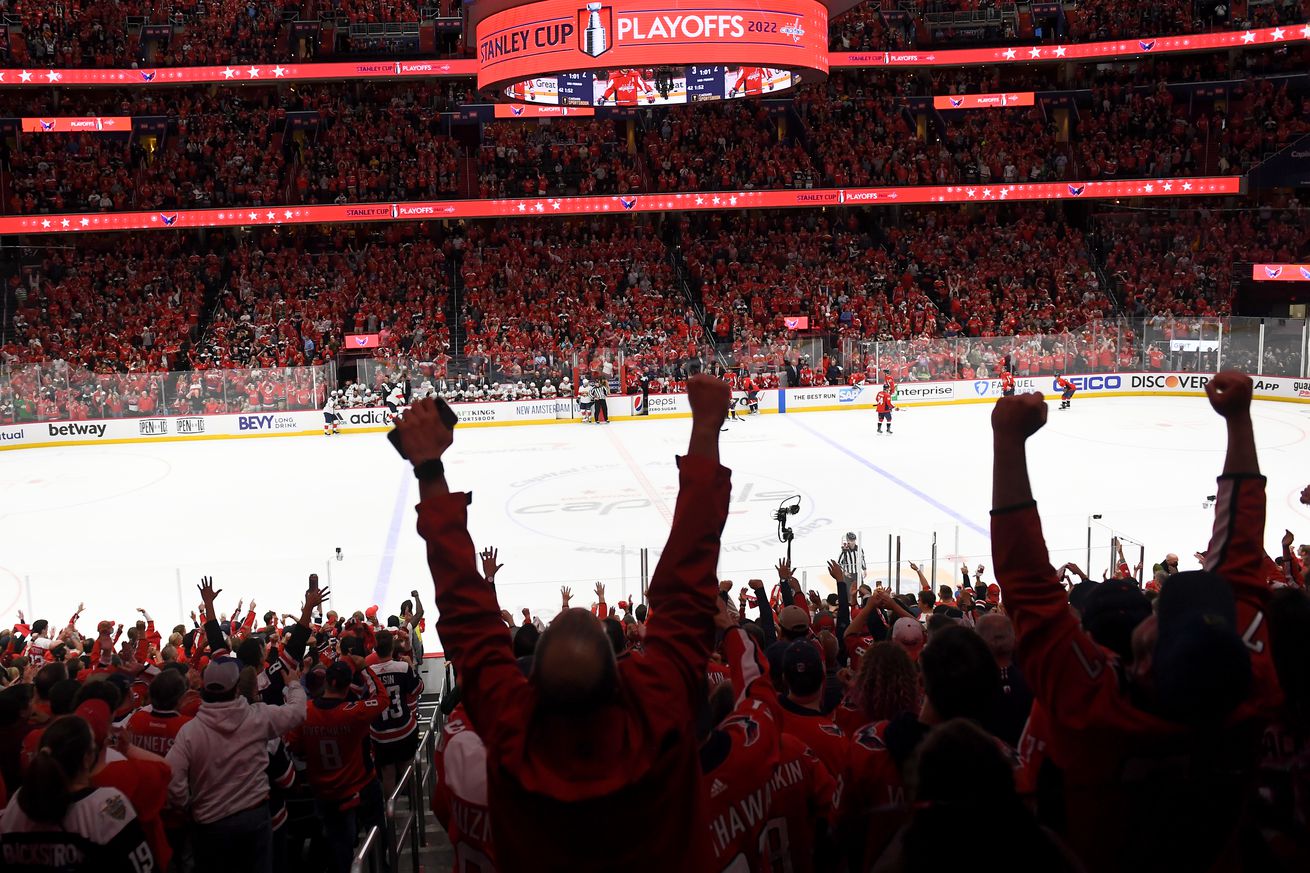 NHL: Washington Capitals vs. Florida Panthers in the Game 6 of the first round of the Stanley Cup playoffs