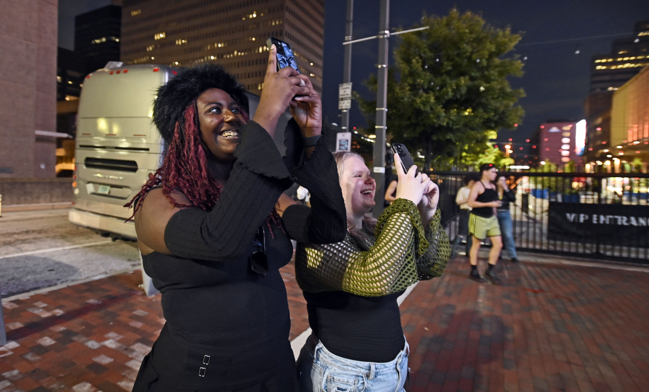 Kenedi Wiley, left, of Woodbridge, Va., and Kennedy Pendlebury, of...