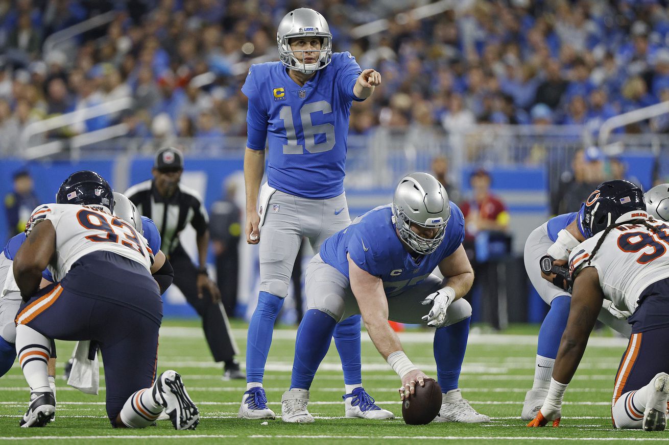 Chicago Bears v Detroit Lions