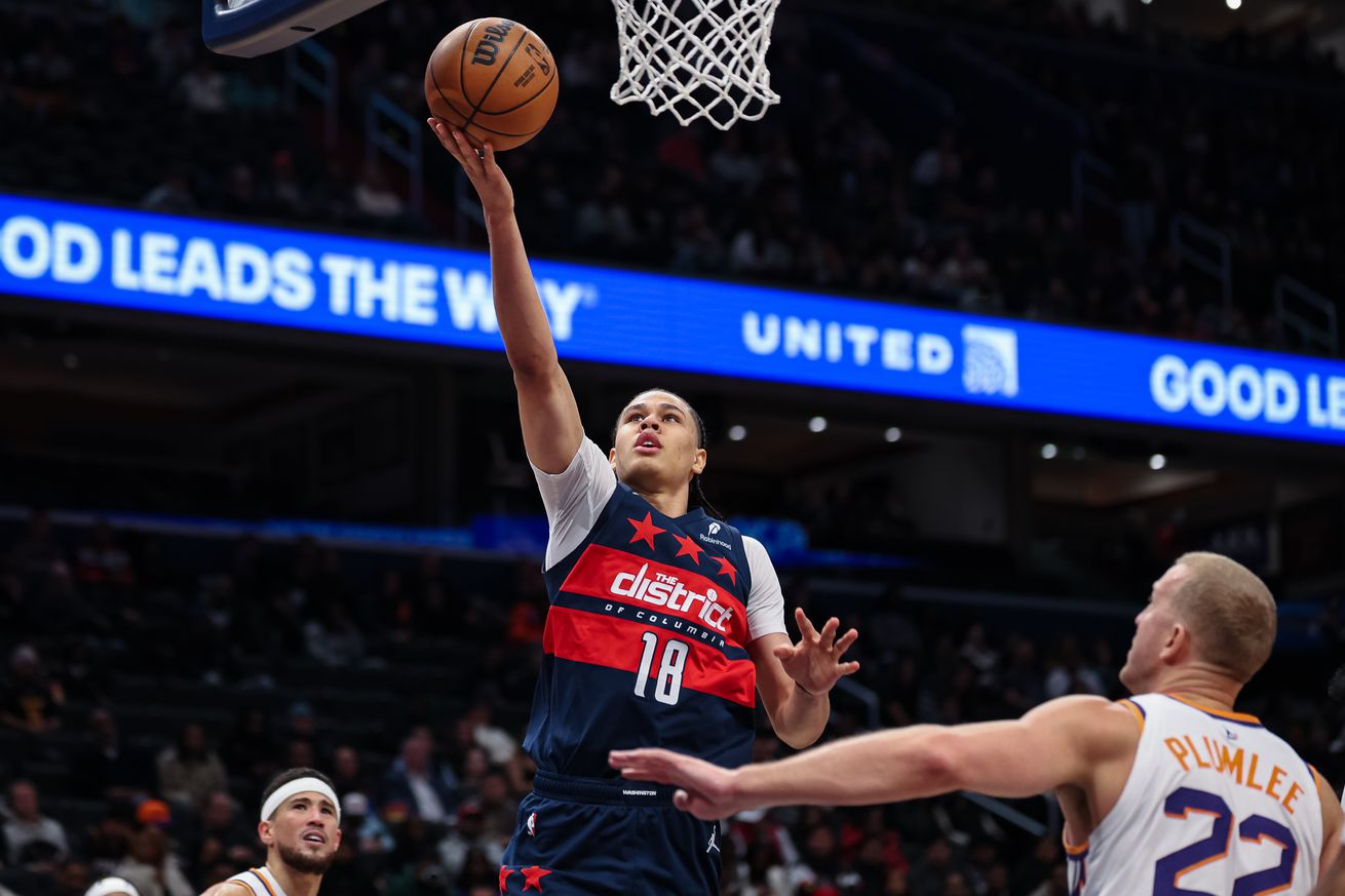 Phoenix Suns v Washington Wizards