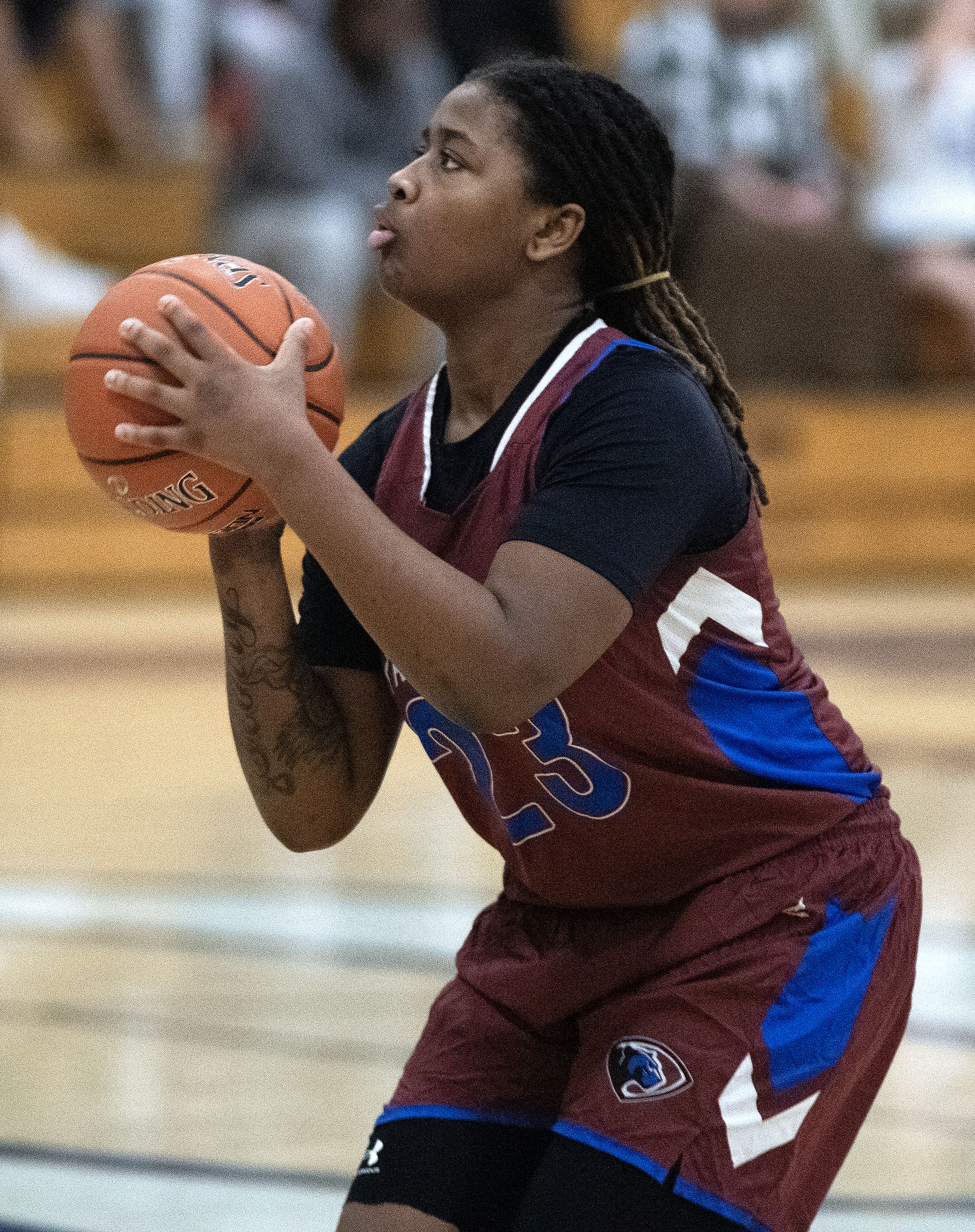 Jan. 17, 2025- Annapolis’ Mckenzie Fuller lines up a three-pointer...