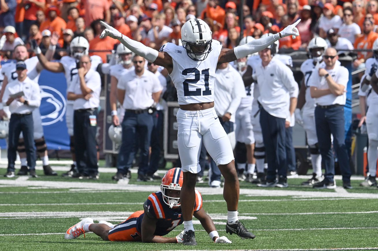 COLLEGE FOOTBALL: SEP 16 Penn St at Illinois