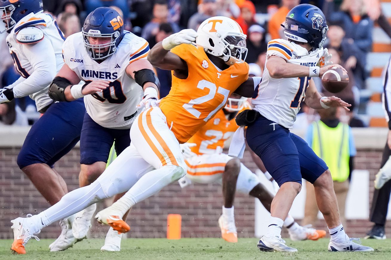 NCAA Football: Texas El Paso at Tennessee